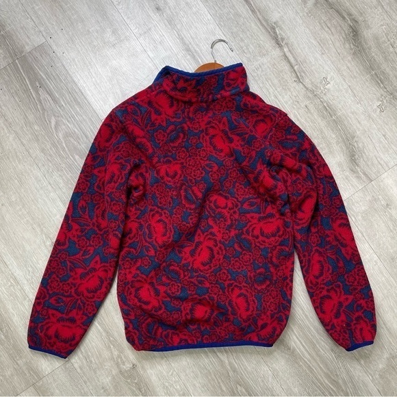 Patagonia Rare Red Lotus Flower Synchilla Pullover - Picture 7 of 9